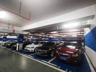 停車太難？海安這個商場停車場24小時開放，而且免費！